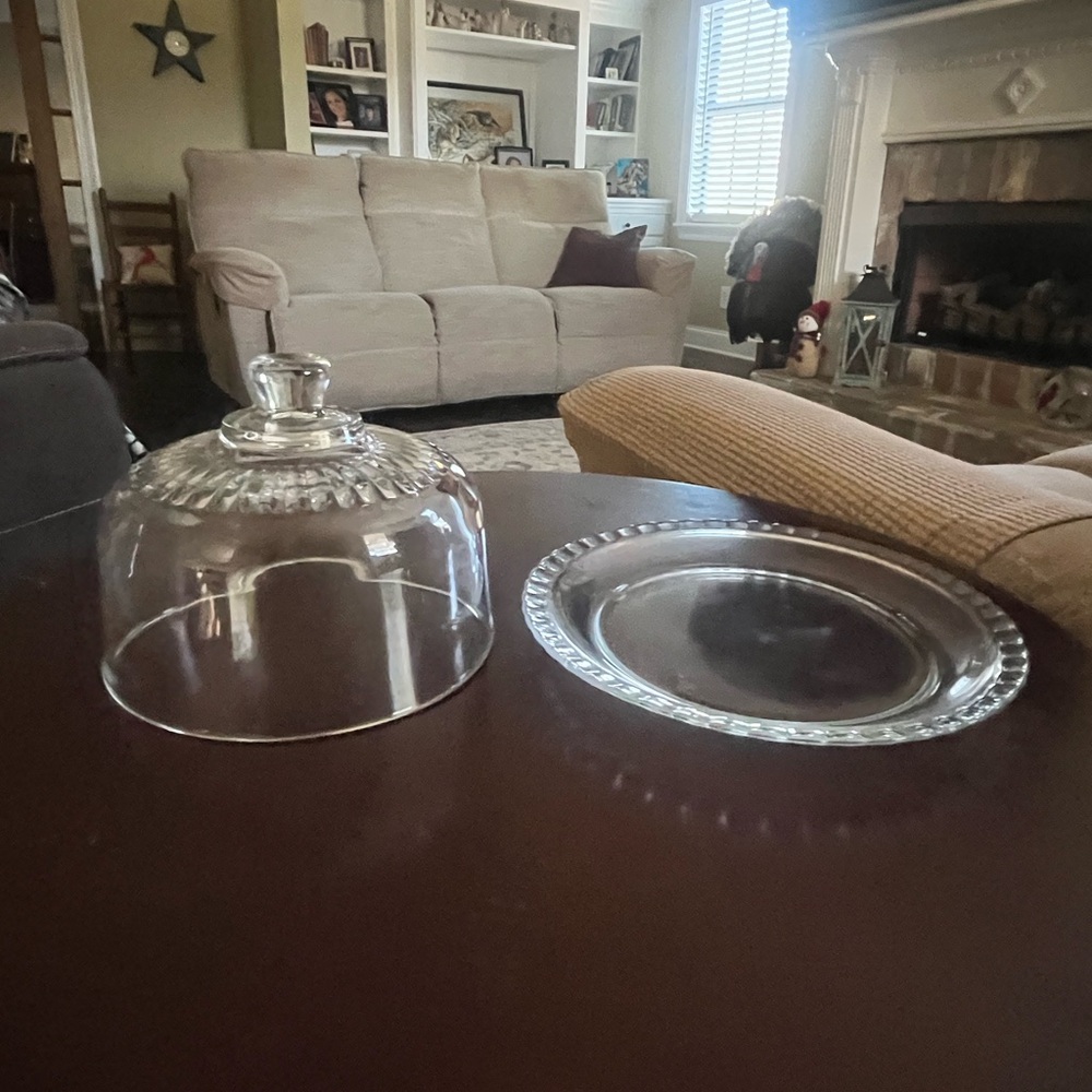Vintage Arcoroc Cheese/Pastry Serving Plate - Picture 2 of 2
